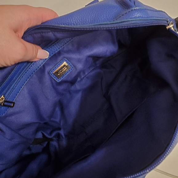 🌼HP🌼Guess Royal Blue Purse - Picture 3 of 5